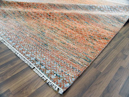 Modern / Contemporary hand-knotted wool rug in Orange, 9'10" x 13'10" — SKU O079168 (view 6)