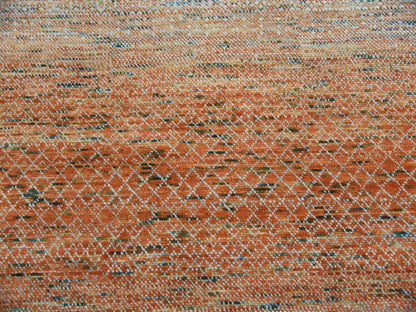 Modern / Contemporary hand-knotted wool rug in Orange, 9'10" x 13'10" — SKU O079168 (view 8)