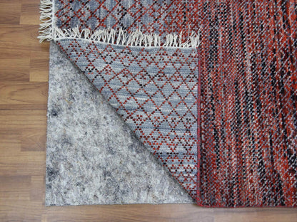 Modern / Contemporary hand-knotted wool rug in Red, 8' x 9'10" — SKU O079188 (view 4)