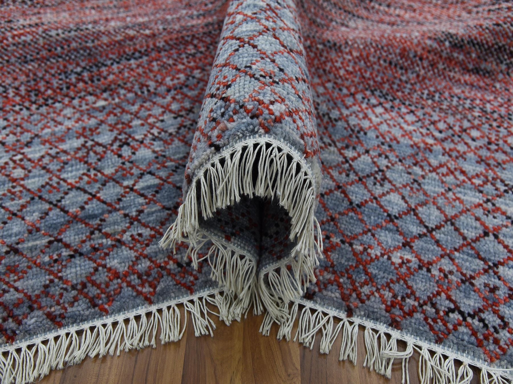 Modern / Contemporary hand-knotted wool rug in Red, 8' x 9'10" — SKU O079188 (view 5)