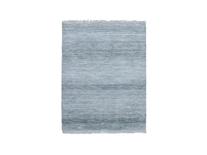 Ivory 4'0" x 6'0" Modern and Contemporary Hand knotted Wool/Silk Rug - Sku: O079246
