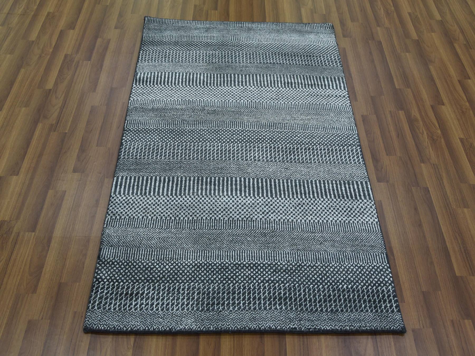 Gabbeh Modern / Contemporary hand-knotted wool/silk rug in Gray, 3'3" x 5' — SKU O079253 (view 2)