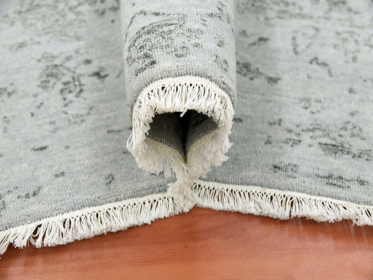 Tabriz Transitional hand-knotted wool/silk rug in Gray & Silver Gray, 8' x 9'10" — SKU O079274 (view 5)