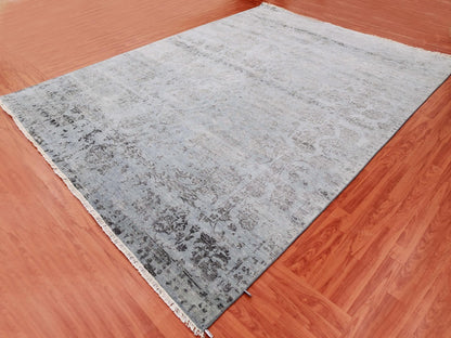 Tabriz Transitional hand-knotted wool/silk rug in Gray, 8'10" x 11'9" — SKU O079278 (view 3)
