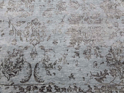 Tabriz Transitional hand-knotted wool/silk rug in Gray, 8'10" x 11'9" — SKU O079278 (view 8)