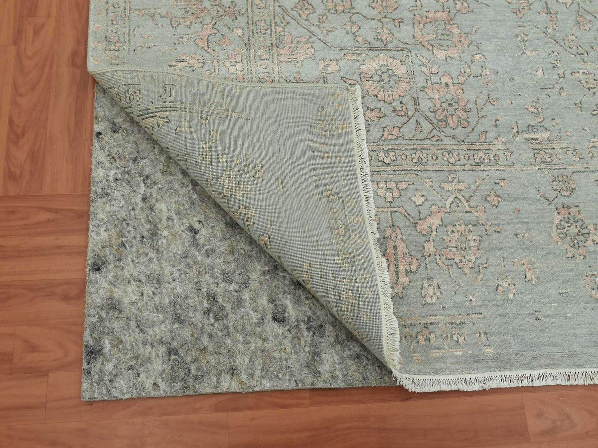 Serapi Heriz hand-knotted wool/silk rug in Gray, 9' x 12' — SKU O079285 (view 5)