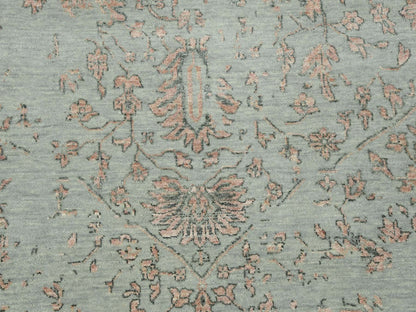 Serapi Heriz hand-knotted wool/silk rug in Gray, 9' x 12' — SKU O079285 (view 9)