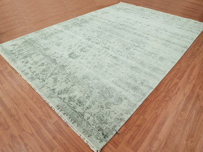 Heriz Heriz hand-knotted wool/silk rug in Gray, 9'10" x 14'3" — SKU O079288 (view 3)