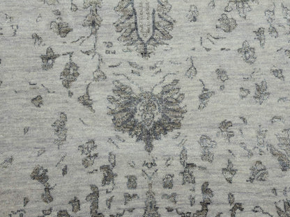 Heriz Heriz hand-knotted wool/silk rug in Gray, 9'10" x 14'3" — SKU O079288 (view 8)
