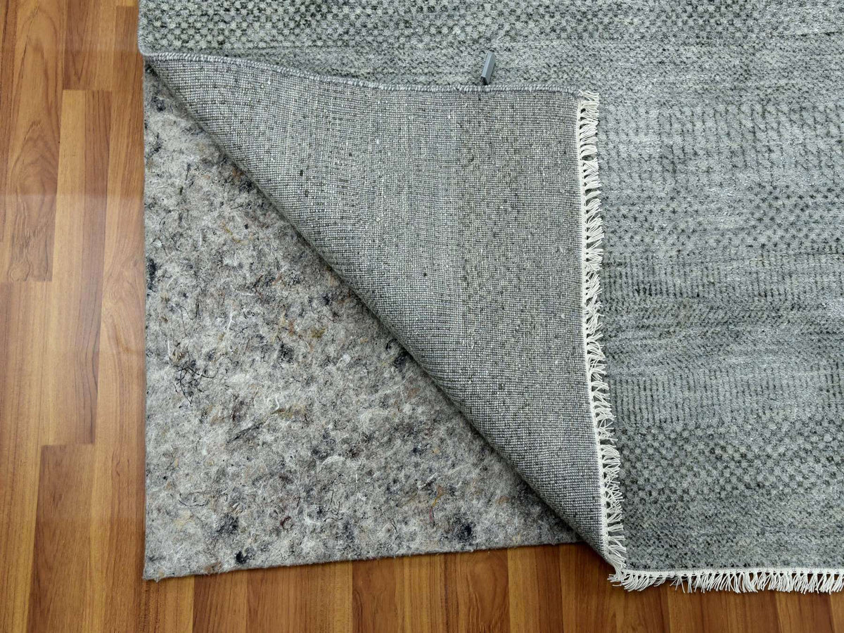 Modern / Contemporary hand-knotted wool/silk rug in Gray, 8' x 10' — SKU O079315 (view 5)