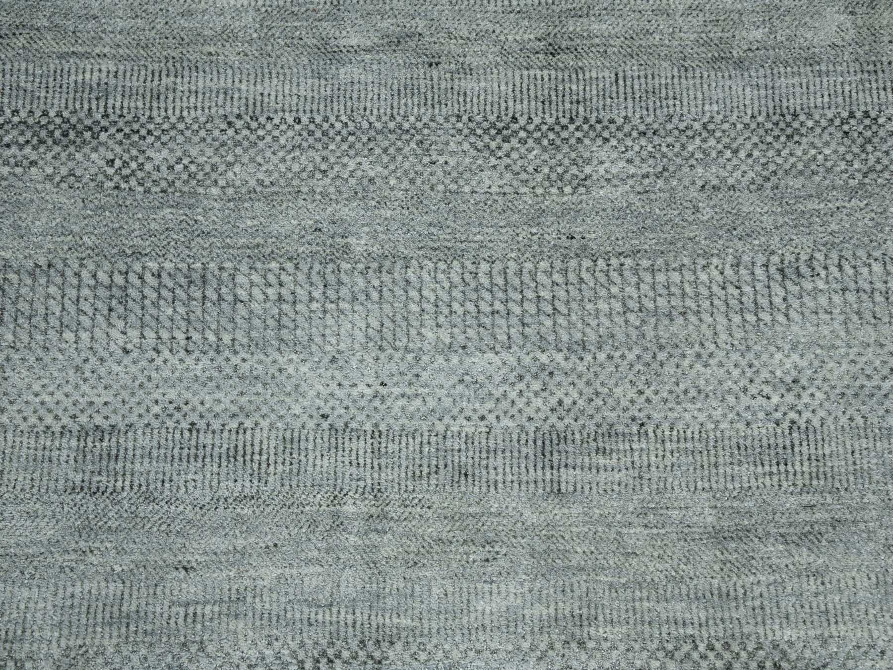 Modern / Contemporary hand-knotted wool/silk rug in Gray, 8' x 10' — SKU O079315 (view 9)
