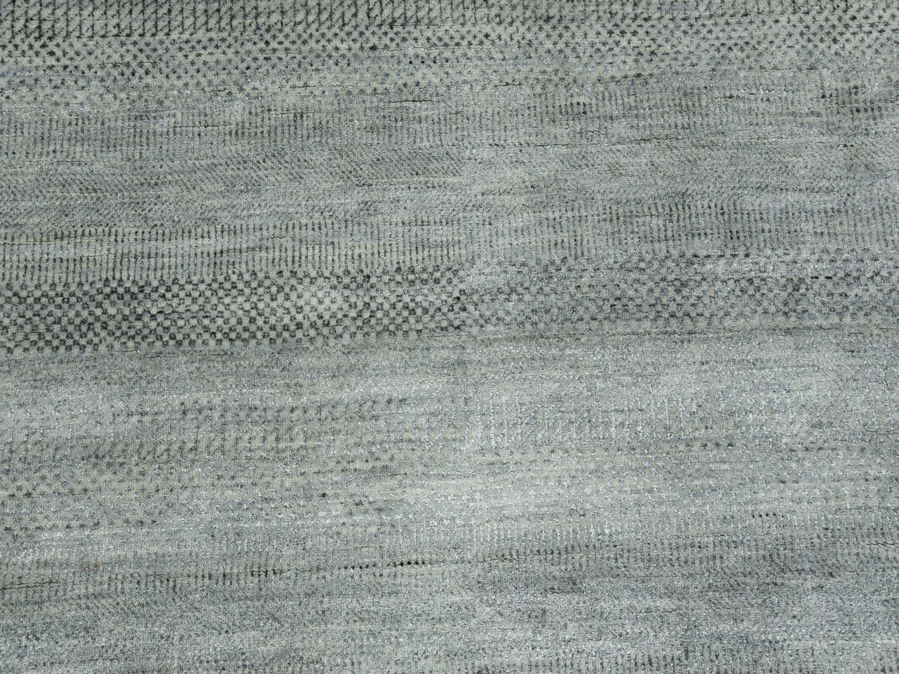 Modern / Contemporary hand-knotted wool/silk rug in Gray, 8' x 10'2" — SKU O079317 (view 8)