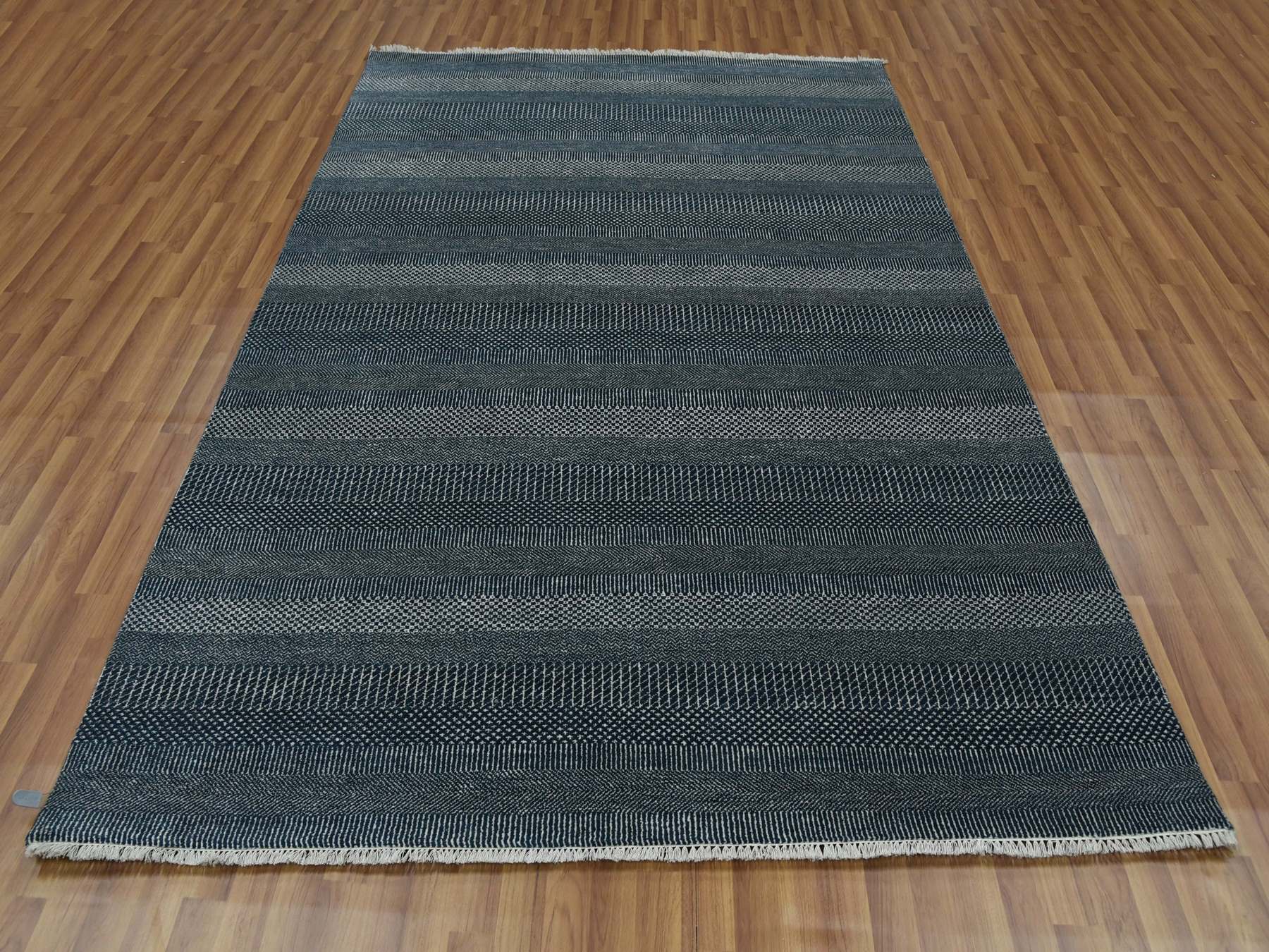 Modern / Contemporary hand-knotted wool/silk rug in Blue, 6' x 9' — SKU O079363 (view 2)