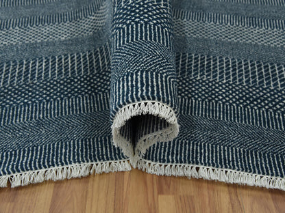 Blue 6'0" x 9'0" Modern and Contemporary Hand knotted Wool/Silk Rug - Sku: O079363