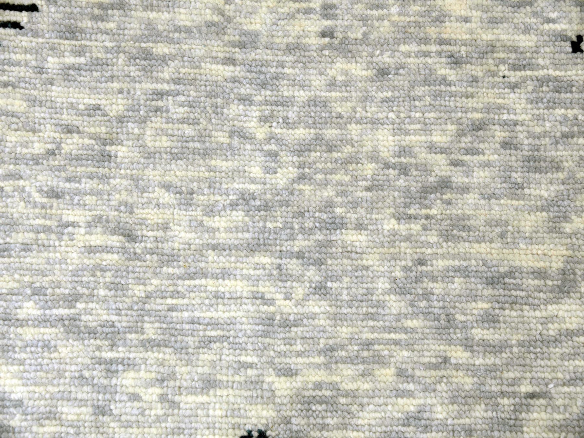 Modern / Contemporary hand-knotted wool rug in Gray, 11'10" x 15'2" — SKU O079399 (view 8)