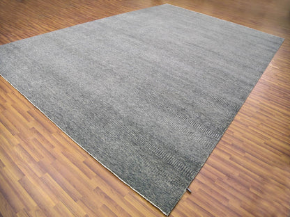 Modern / Contemporary hand-knotted wool rug in Gray, 12'1" x 18'2" — SKU O079450 (view 3)