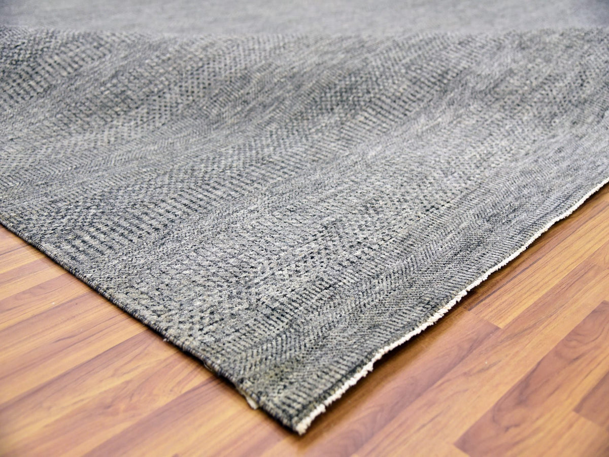 Modern / Contemporary hand-knotted wool rug in Gray, 12' x 15'1" — SKU O079451 (view 6)