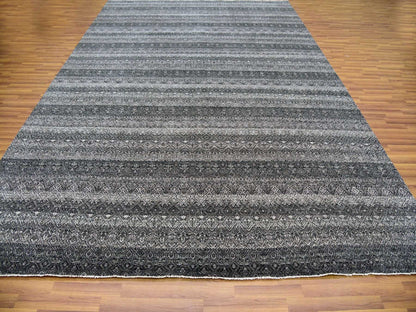 Modern / Contemporary hand-knotted wool rug in Gray, 10' x 13'10" — SKU O079459 (view 2)