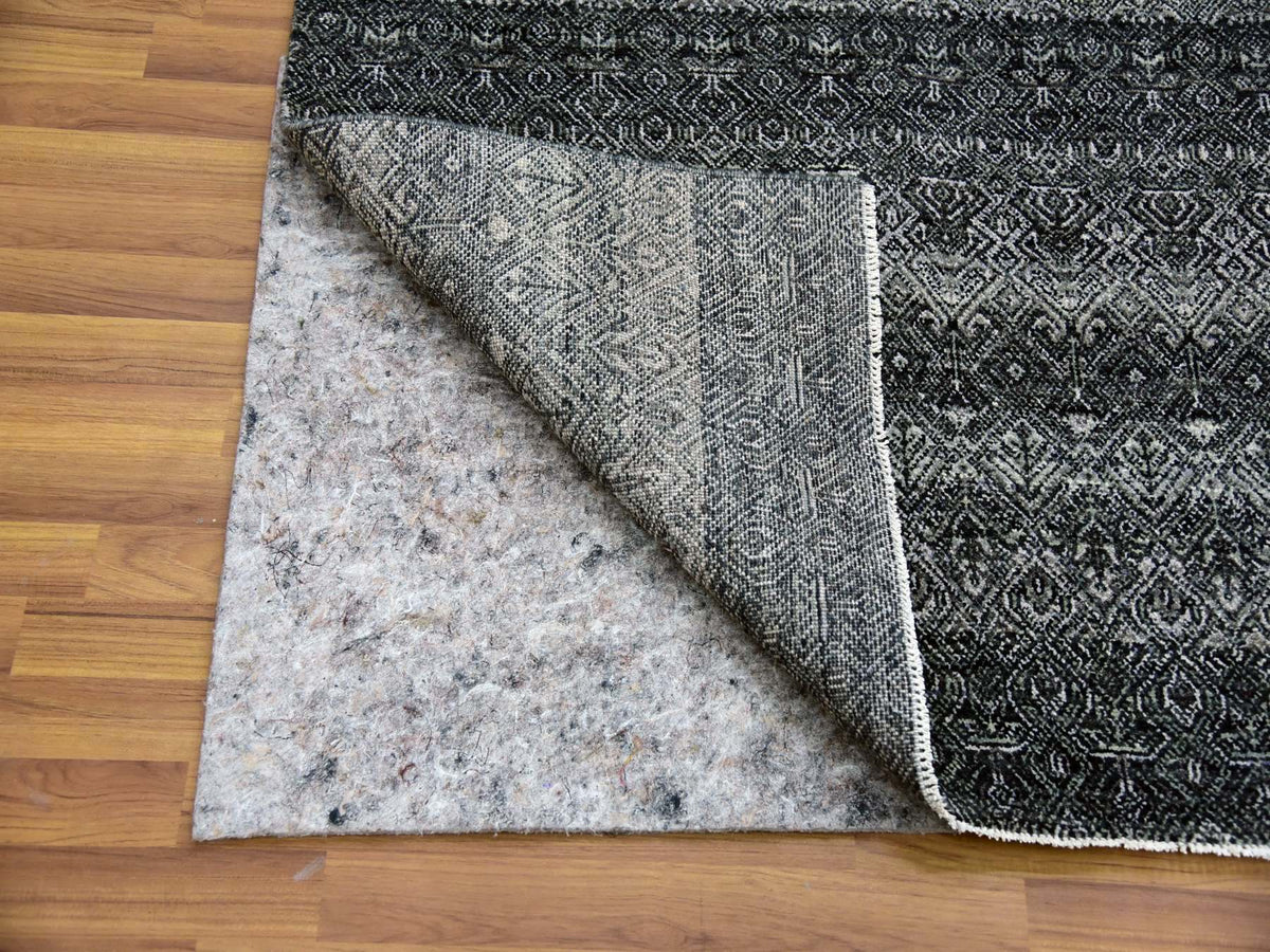 Modern / Contemporary hand-knotted wool rug in Gray, 10' x 13'10" — SKU O079459 (view 4)
