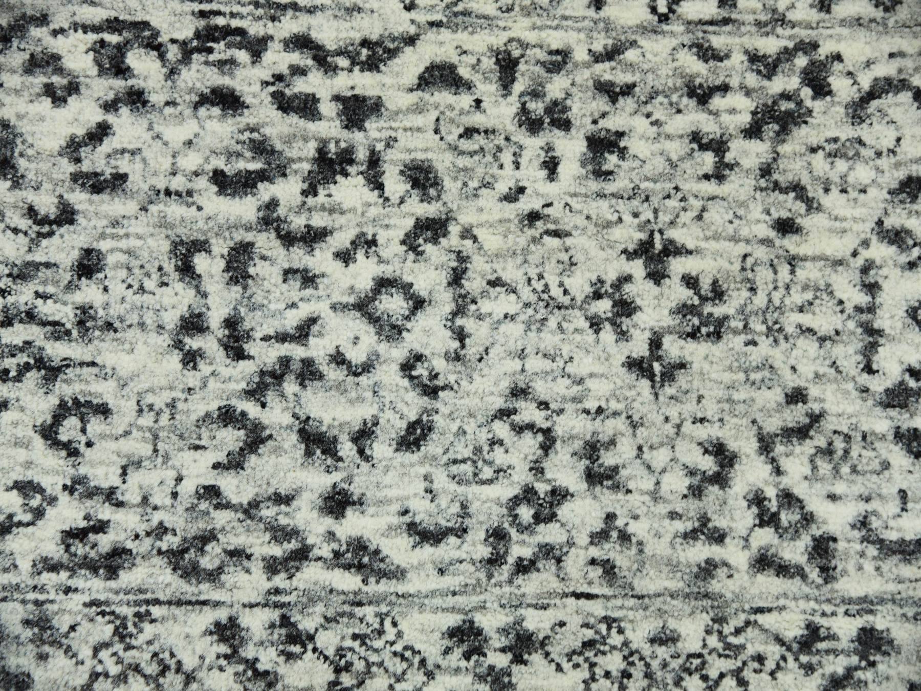 Mamluk Mamluk hand-knotted wool rug in Ivory, 8' x 9'10" — SKU O079471 (view 8)