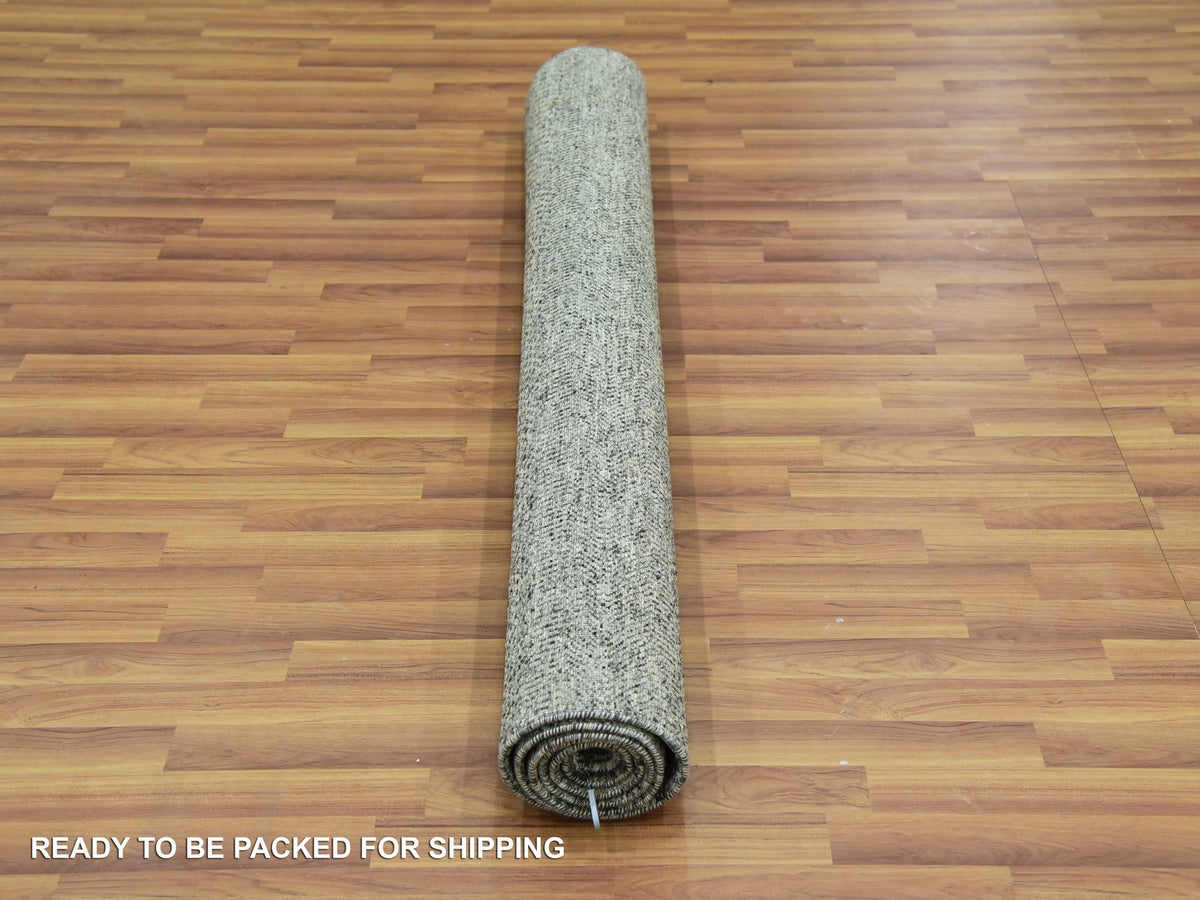 Modern / Contemporary hand-knotted wool rug in Gray, 5'2" x 7' — SKU O079478 (view 5)