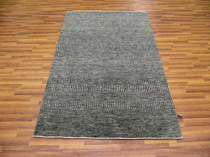 Modern / Contemporary hand-knotted wool rug in Gray, 4'2" x 6' — SKU O079479 (view 2)