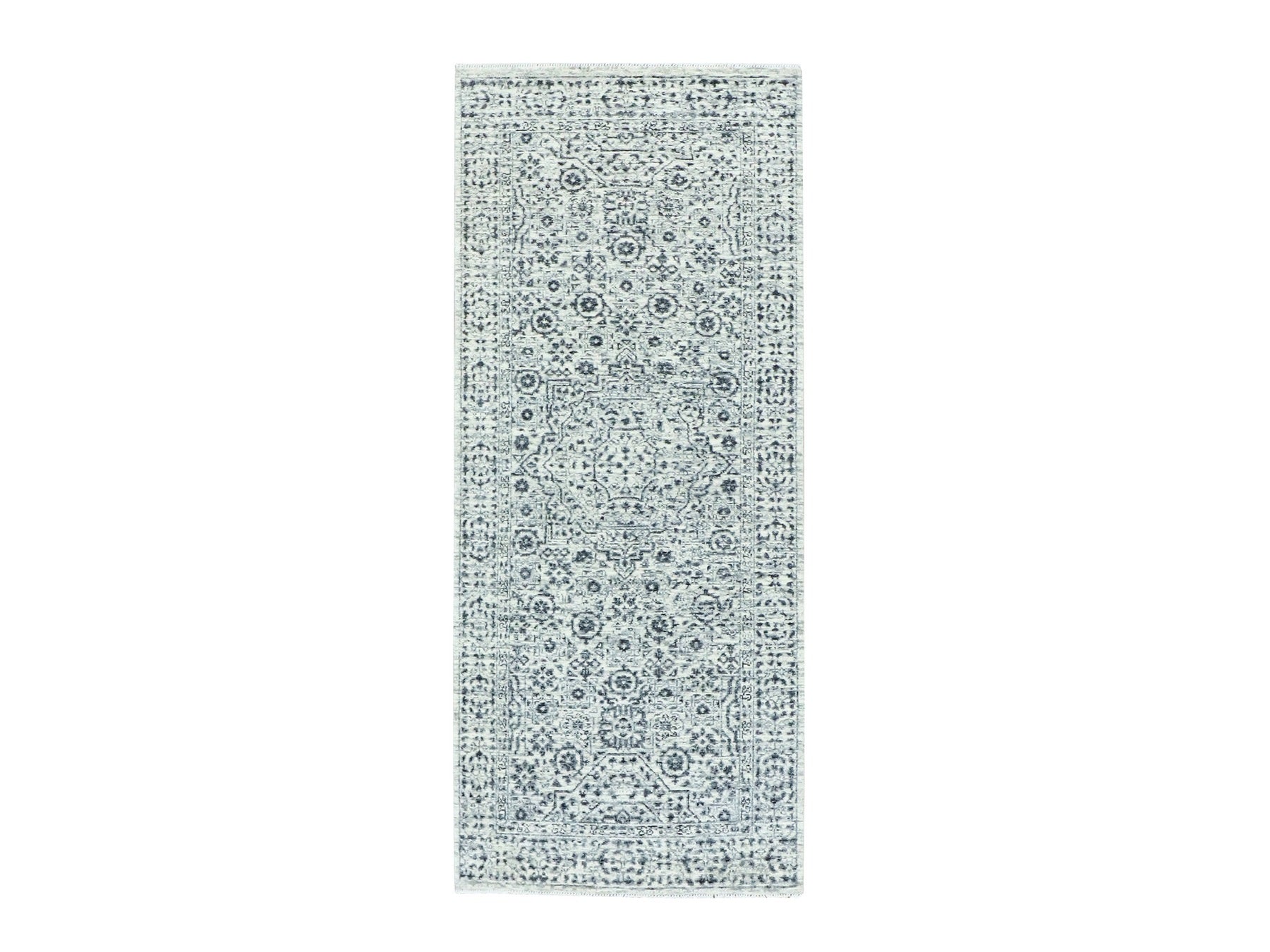 Ivory 2'6" x 6'0" Traditional Hand knotted Wool Rug - Sku: O079501