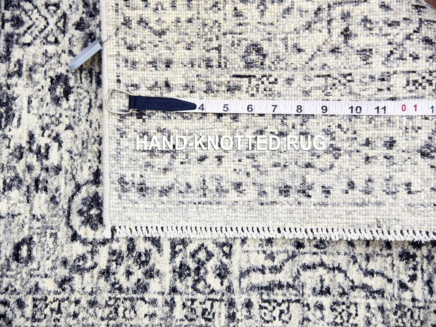 Mamluk Mamluk hand-knotted wool runner in Ivory, 2'6" x 6' — SKU O079501 (view 7)