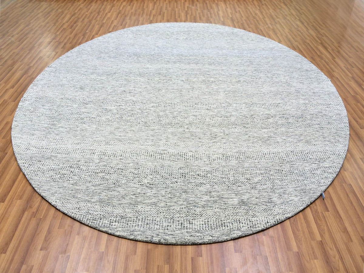 Modern / Contemporary hand-knotted wool rug in Gray, 11'2" x 11'2" — SKU O079507 (view 2)