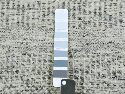 Modern / Contemporary hand-knotted wool rug in Gray, 11'2" x 11'2" — SKU O079507 (view 7)