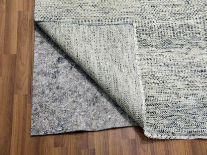 Modern / Contemporary hand-knotted wool rug in Gray, 13'11" x 18' — SKU O079510 (view 4)
