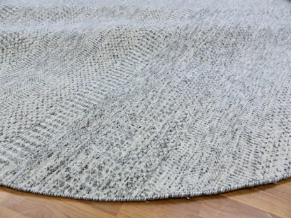 Modern / Contemporary hand-knotted wool rug in Gray, 7'9" x 7'9" — SKU O079515 (view 6)