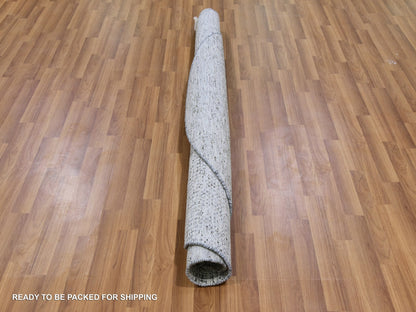 Modern / Contemporary hand-knotted wool rug in Gray, 5'9" x 5'9" — SKU O079519 (view 5)