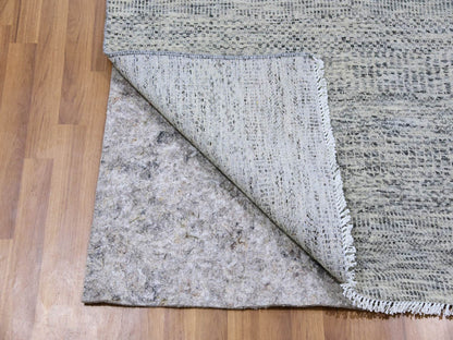 Modern / Contemporary hand-knotted wool runner in Gray, 4' x 10'1" — SKU O079522 (view 3)