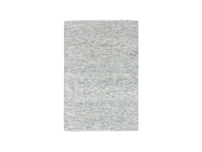 Modern / Contemporary hand-knotted wool rug in Gray, 4' x 6'4" — SKU O079523
