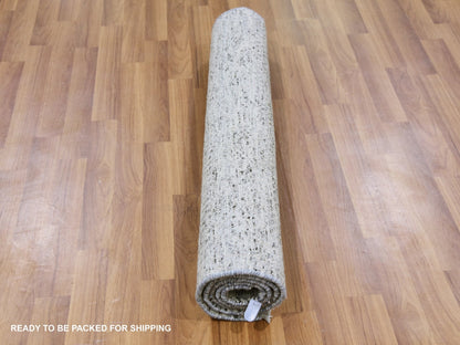 Modern / Contemporary hand-knotted wool rug in Gray, 2'11" x 5'1" — SKU O079524 (view 5)