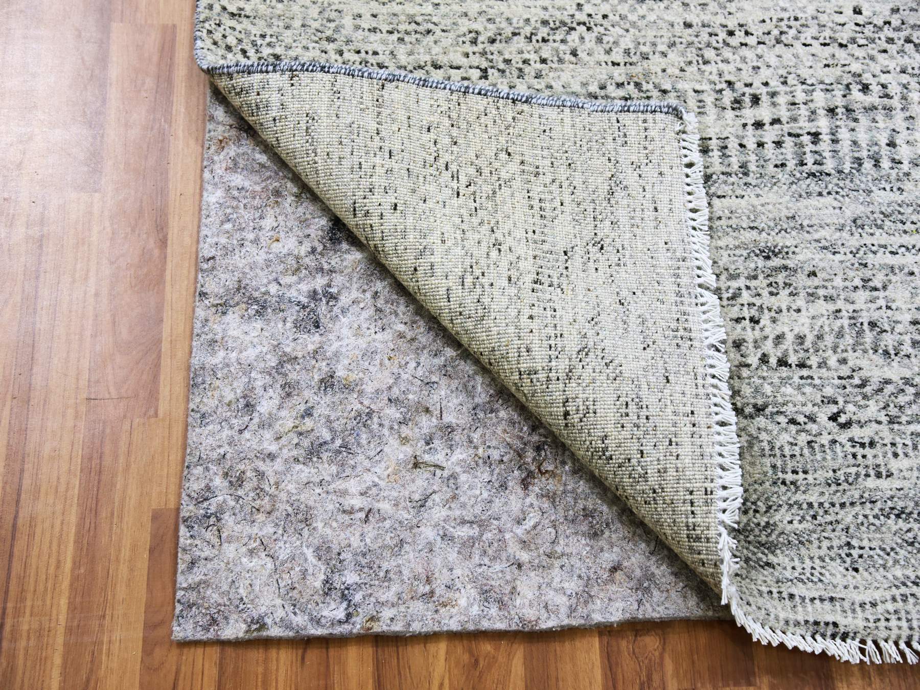 Modern / Contemporary hand-knotted wool runner in Gray, 2'6" x 20'5" — SKU O079531 (view 3)