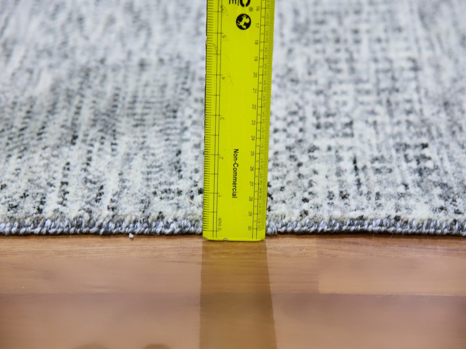 Modern / Contemporary hand-knotted wool runner in Gray, 2'6" x 20'5" — SKU O079531 (view 6)