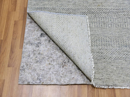 Modern / Contemporary hand-knotted wool rug in Gray, 9'11" x 10' — SKU O079535 (view 4)