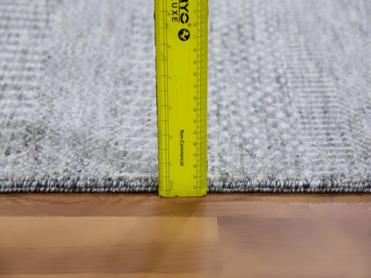 Modern / Contemporary hand-knotted wool rug in Gray, 6' x 6'1" — SKU O079543 (view 6)