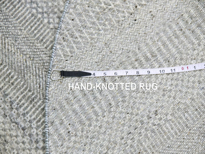 Modern / Contemporary hand-knotted wool rug in Gray, 4'10" x 4'11" — SKU O079544 (view 7)