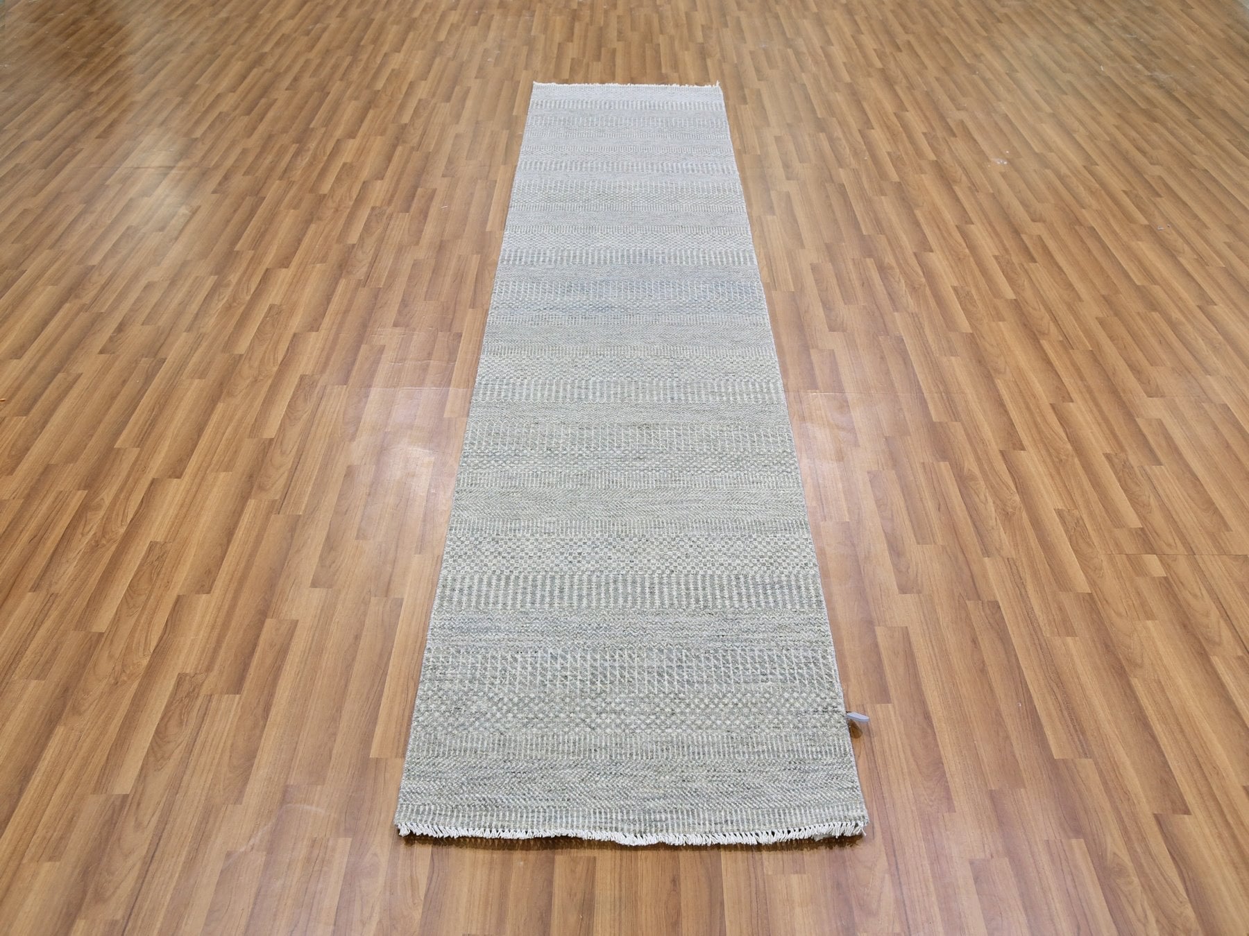 Modern / Contemporary hand-knotted wool runner in Gray, 2'6" x 10'2" — SKU O079546 (view 2)