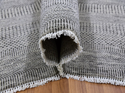 Grey 7'11" x 8'1" Modern / Contemporary Hand knotted Wool Rug - Sku: O079559