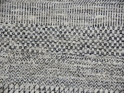 Modern / Contemporary hand-knotted wool rug in Gray, 9'11" x 10'3" — SKU O079561 (view 8)