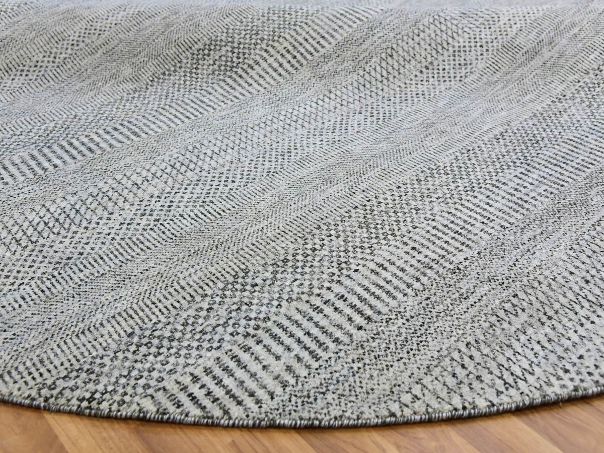 Modern / Contemporary hand-knotted wool rug in Gray, 9'8" x 9'9" — SKU O079563 (view 6)