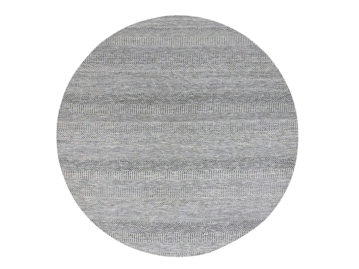 Modern / Contemporary hand-knotted wool rug in Gray, 7'9" x 7'9" — SKU O079564
