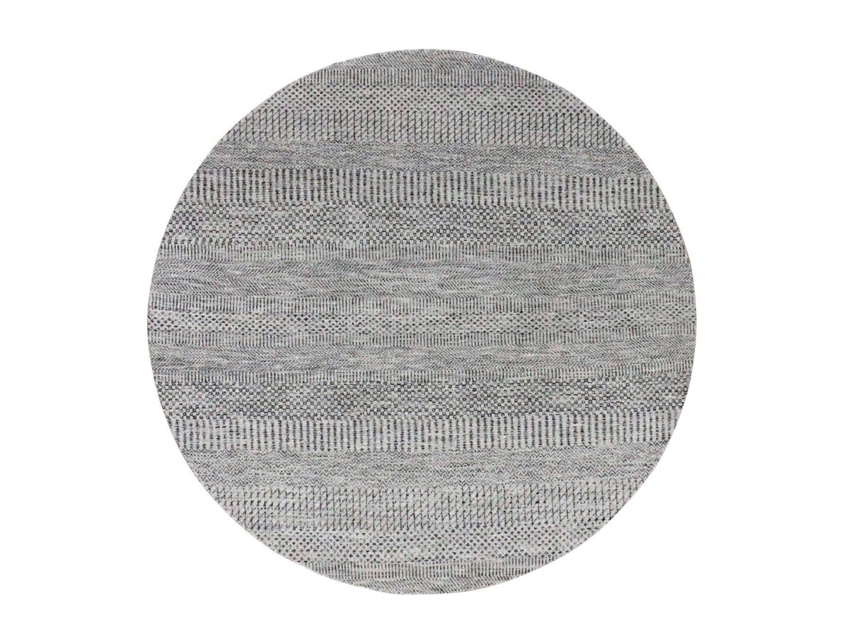 Modern / Contemporary hand-knotted wool rug in Gray, 4'9" x 4'10" — SKU O079567
