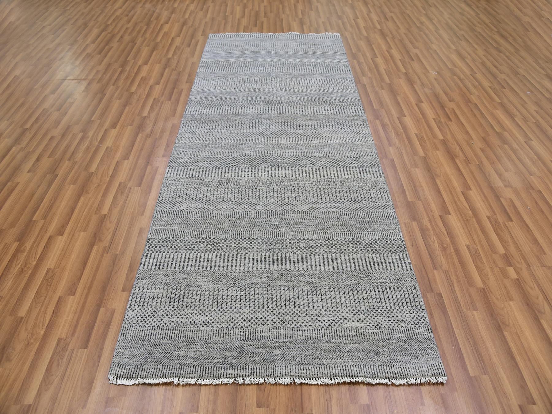 Modern / Contemporary hand-knotted wool runner in Gray, 4'1" x 12'1" — SKU O079568 (view 2)