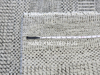 Modern / Contemporary hand-knotted wool runner in Gray, 4'1" x 12'1" — SKU O079568 (view 7)