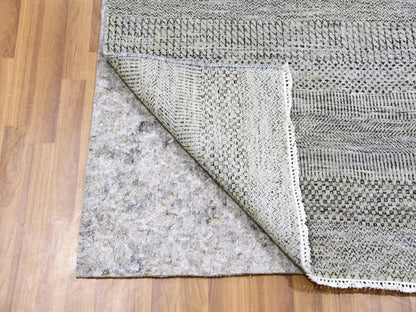 Modern / Contemporary hand-knotted wool runner in Gray, 4'1" x 12'1" — SKU O079569 (view 3)